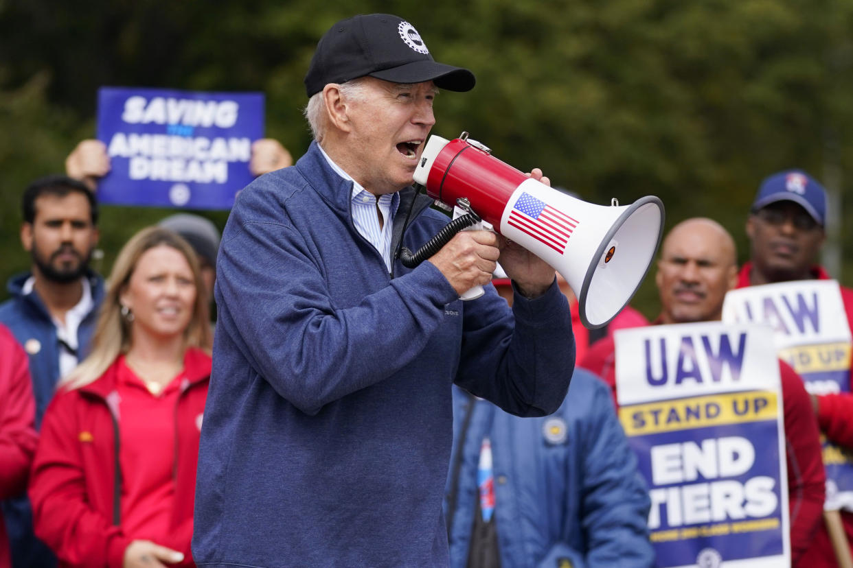 FILE - President Joe Biden joins striking United Auto Workers on the picket line, Sept. 26, 2023, in Van Buren Township, Mich. Michigan Democrats have warned the White House that Biden’s response to the Israel-Hamas war could put his reelection campaign in jeopardy in the key swing state next year. The state holds the largest concentration of Arab Americans in the nation and many in the community are pledging to coalesce against Biden’s reelection campaign unless he calls for a ceasefire in the war. (AP Photo/Evan Vucci, File)