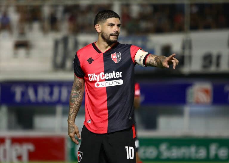 Ever Banega maneja los hilos de Newell's y vuelve este sábado a la titular, tras cumplir suspensión