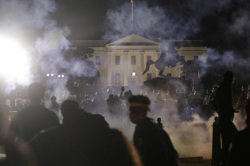 Protesters rally at the White House against the death in Minneapolis police custody of George Floyd, in Washington, D.C., U.S. May 31, 2020.  (Jonathan Ernst/Reuters)