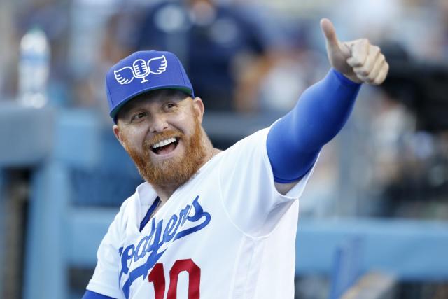 Justin Turner Jersey Giveaway Night 🥳 #celebrateeverything #dodgers