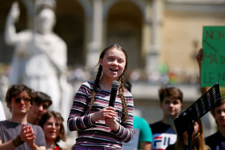 FILE PHOTO: Swedish environmental activist Greta Thunberg joins Italian students to demand action on climate change, in Piazza del Popolo, Rome, Italy April 19, 2019. REUTERS/Yara Nardi