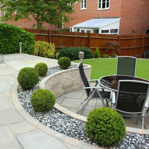 <p><a href="https://www.thegardendesignco.co.uk/free-consultation" data-component="link" data-source="inlineLink" data-type="externalLink" data-ordinal="1" rel="nofollow">The Garden Design Co.</a></p>