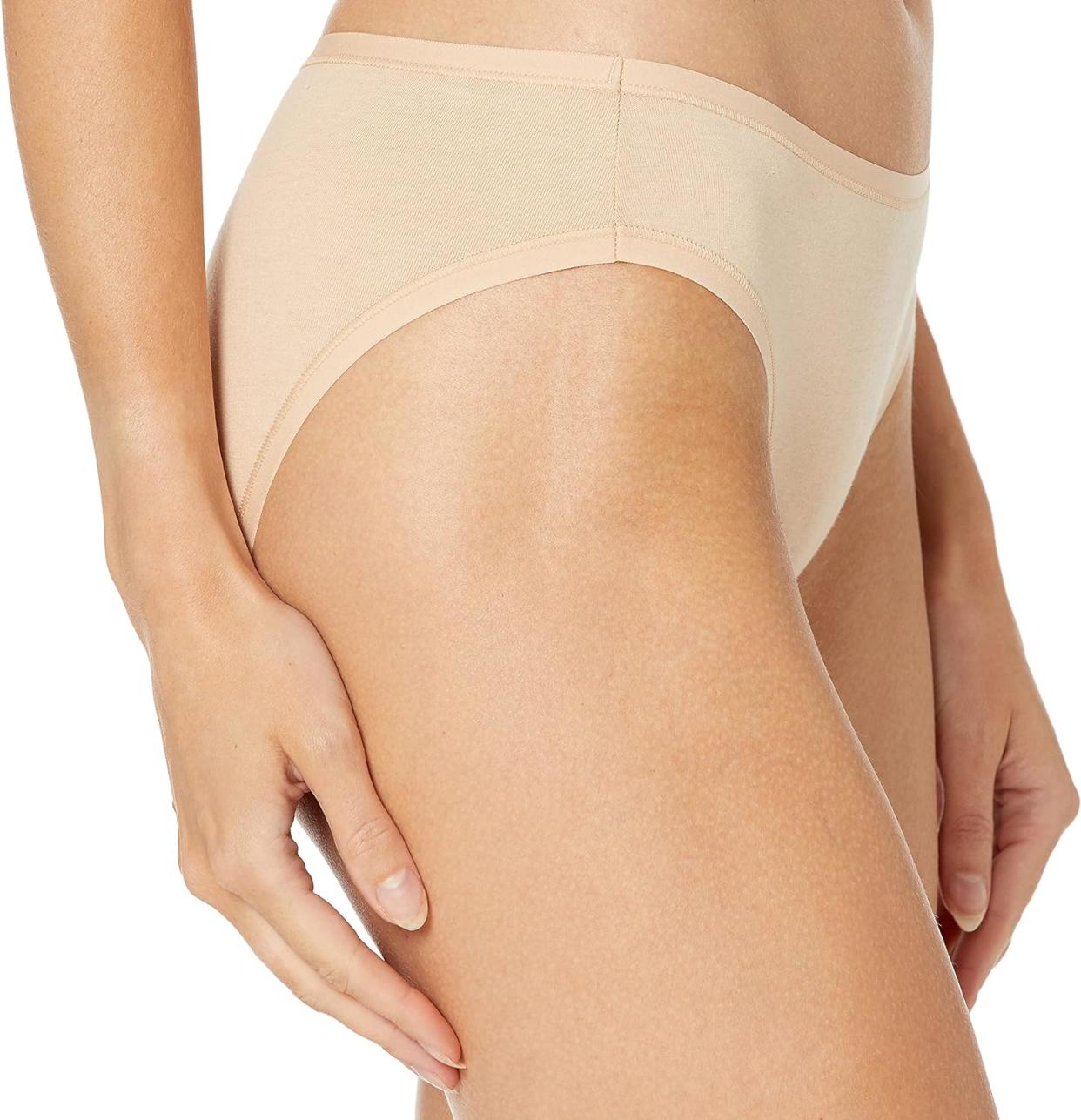 Ropa interior de bikini elástica de algodón para mujer Amazon Essentials. (Foto: Amazon)
