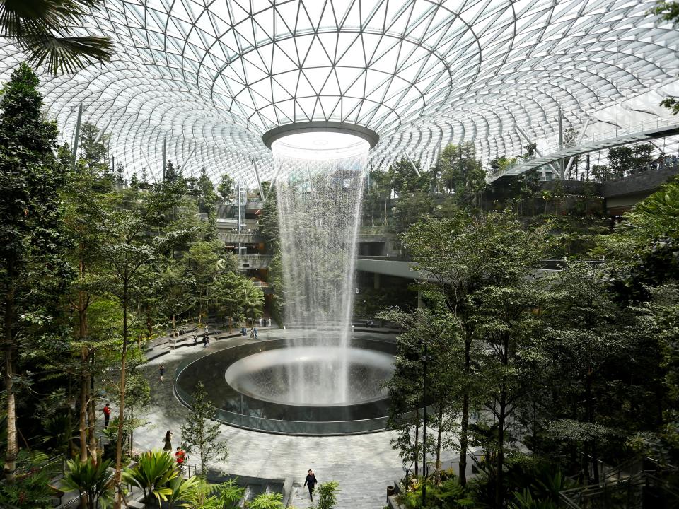 singapore changi airport indoor waterfall