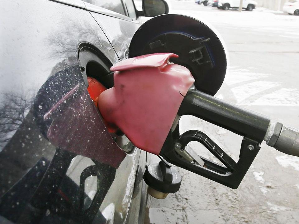 inflation-gas-prices-1116-ph