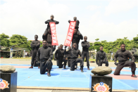 花蓮憲兵隊4日在南美崙營區開放活動中，以精湛的戰技，為活動掀起高潮。（軍聞社記者陳映竹攝）