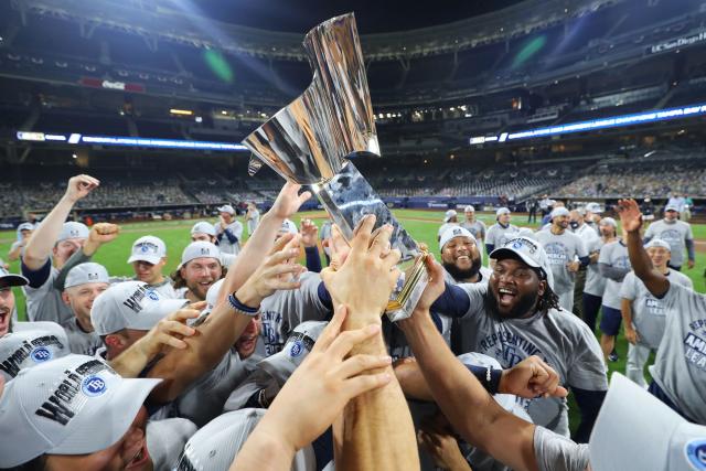 2008 Rays are excited about this World Series, too