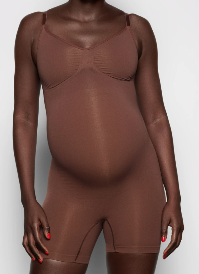 The SKIMS Maternity Collection Just Dropped! Shop Maternity Tights, Nursing  Bras and More