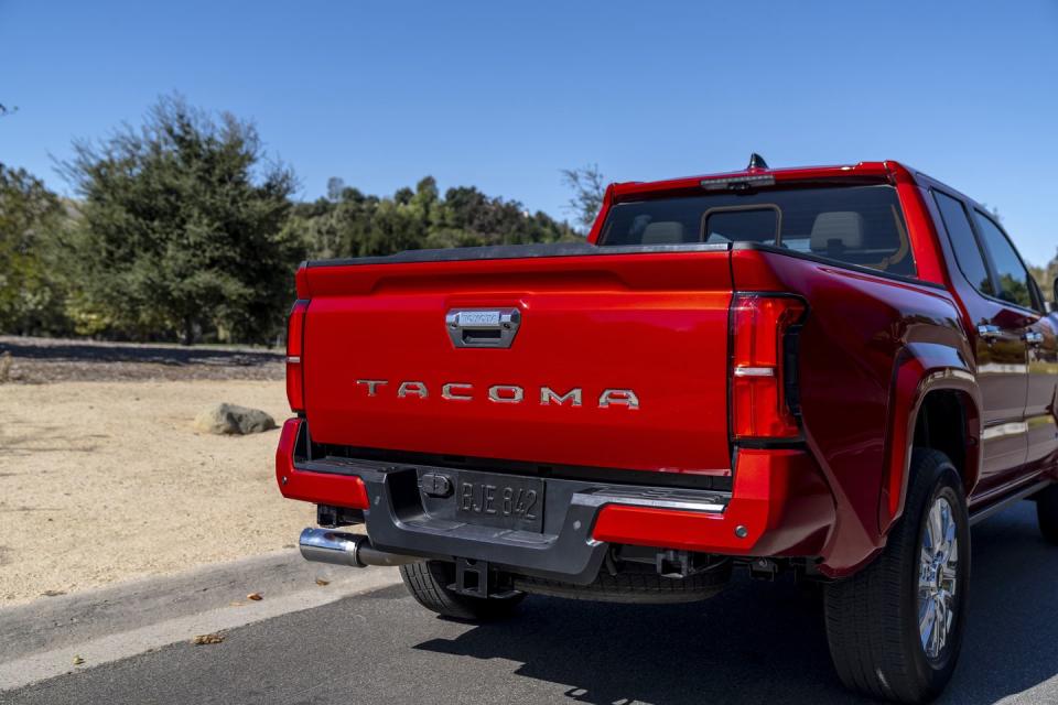 2024 toyota tacoma