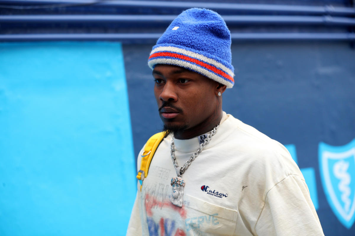 Bills' Stefon Diggs clears the air after offseason drama: 'It's all water  under the bridge'