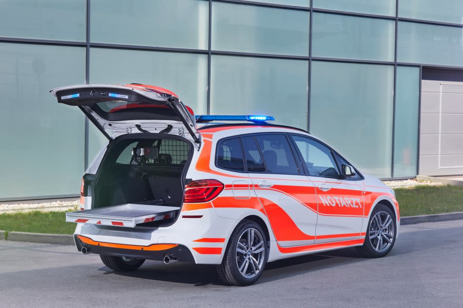 這款怎麼載傷患？BMW推出440i xDrive Gran Coupe特製救護車！