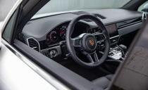 <p>2019 Porsche Cayenne S</p>