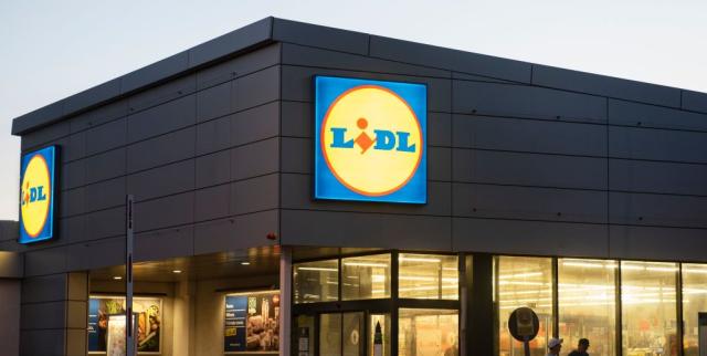 Lidl faces criticism over sale of low-cost knives