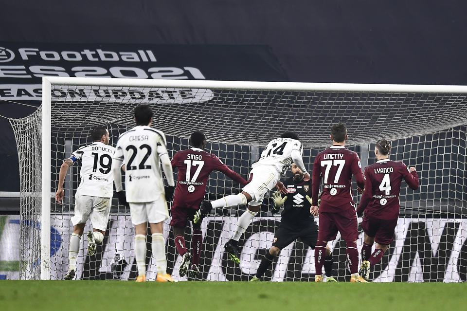 Juventus' Weston McKennie scores on a header during the Serie A soccer match between Juventus and Torino at the Allianz Stadium in Turin, Italy, Saturday, Dec. 5, 2020. (Fabio Ferrari/LaPresse via AP)