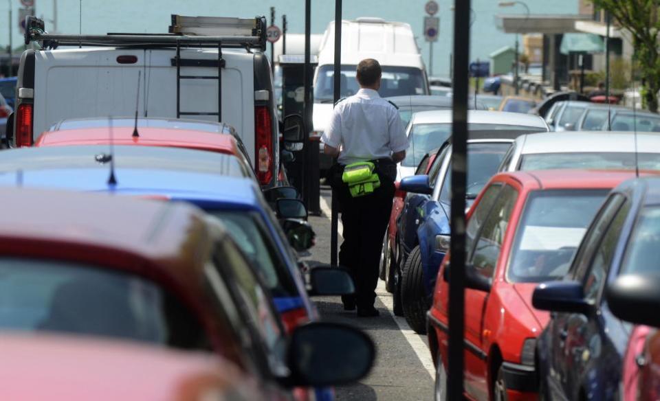 The Argus: Drivers will face a GBP40 fine for leaving engines on while in a parking area