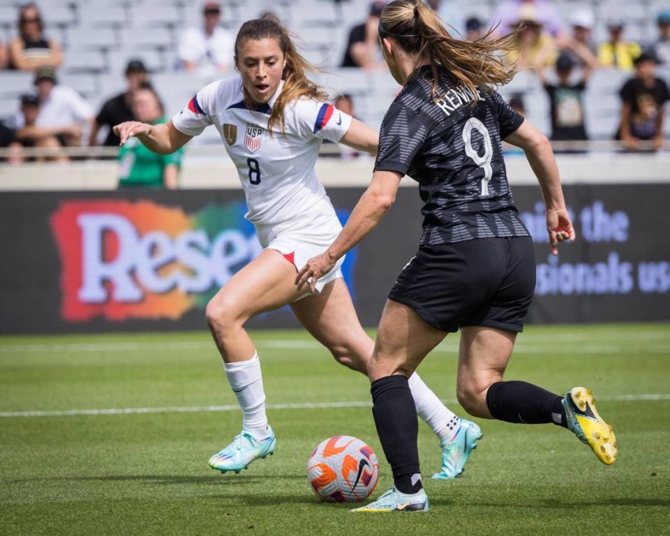 Boise native Sofia Huerta defends New Zealand’s Gabi Rennie during a January friendly in Auckland, New Zealand.