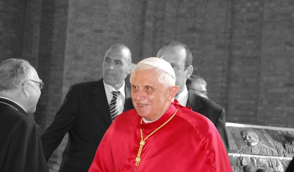 Papa emérito, Benedicto XVI, murió a los 95 años. Imagen: Francesco Nigro en Pixabay