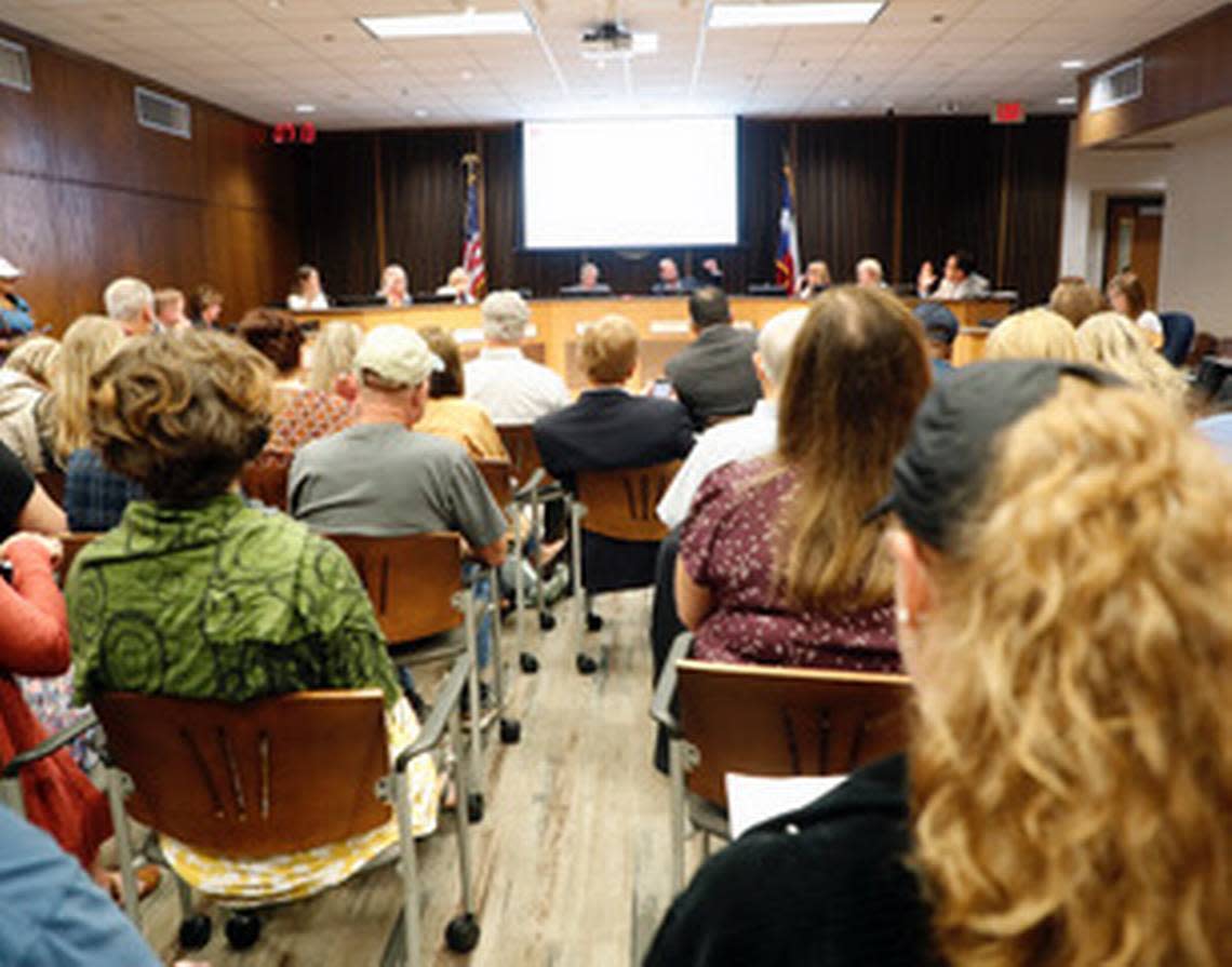 A packed house attended a Grapevine Colleyville school board meeting in Grapevine on Aug. 22, 2022. The board discussed pronoun usage and the teaching of critical race theory. Almost 200 people signed up to talk.