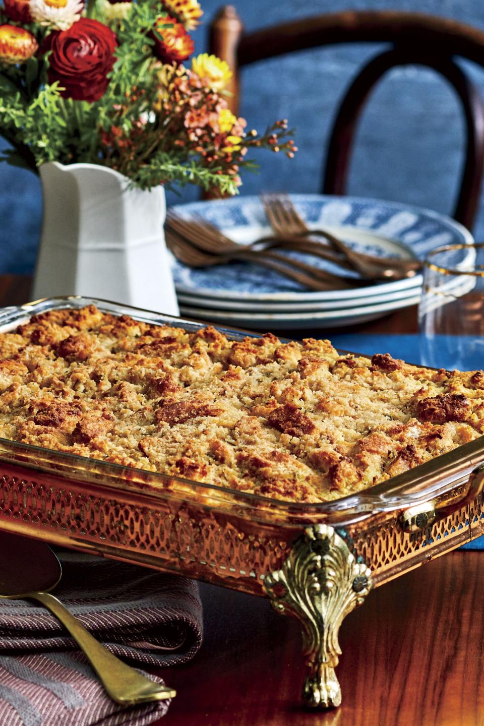 Aunt Grace's Famous Cornbread Dressing