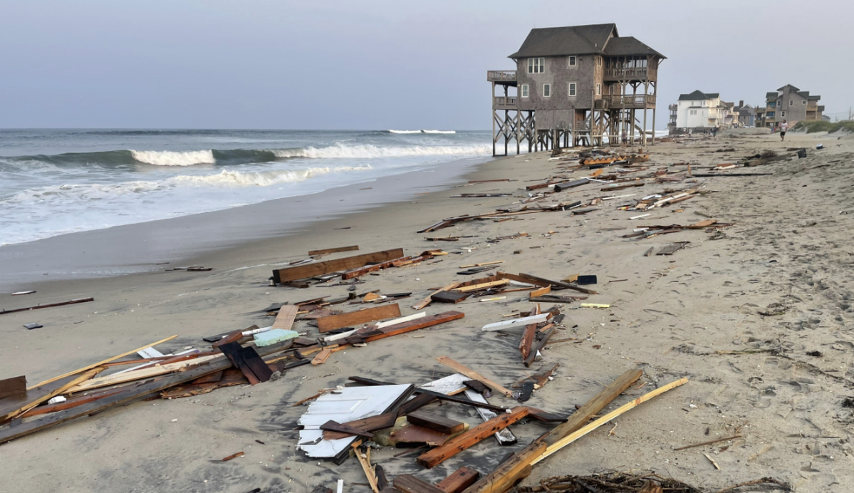 A house in the Outer Banks collapses into the sea, highlighting a grim trend. Check out the photos.