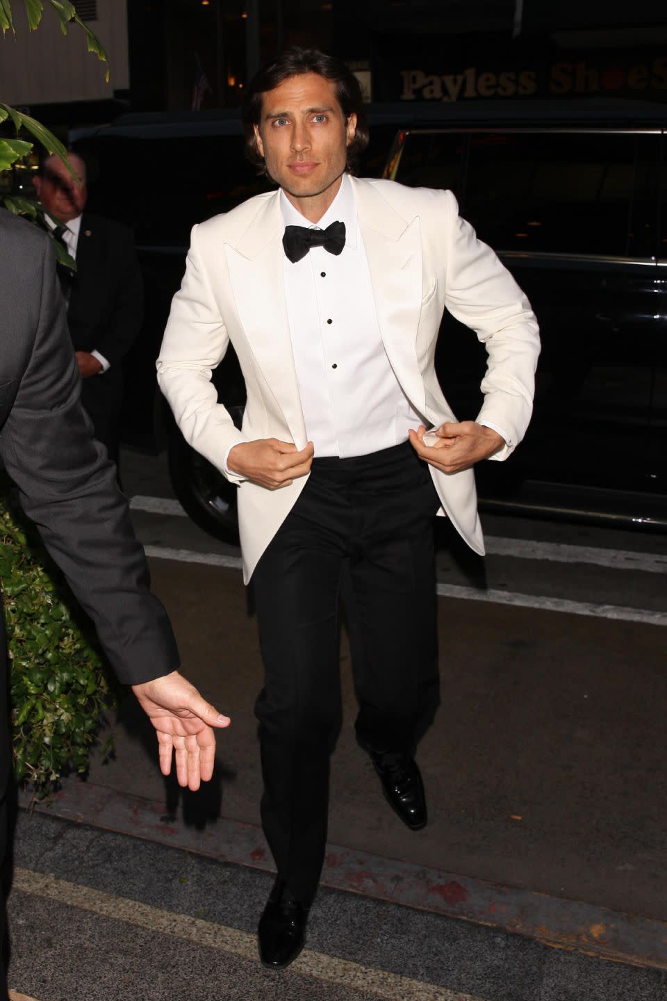 Brad arrives at his engagement party at the Los Angeles Theatre. Source: Splash