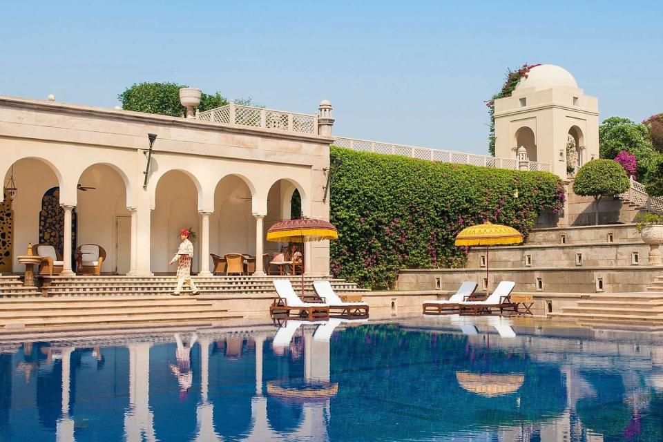 Pool at the Oberoi Amarvilas resort in India