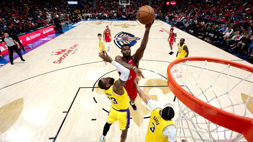 Williamson led the way for the Pelicans against the Lakers. - Jeff Haynes/NBAE/Getty Images