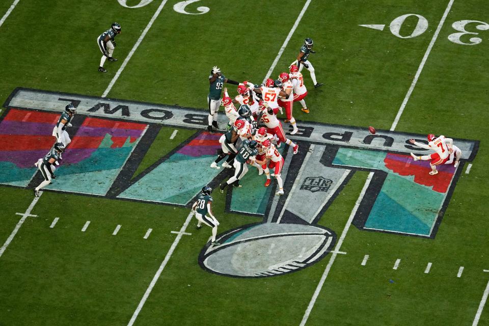 Kansas City Chiefs place kicker Harrison Butker (7) unsuccessfully attempts a field goal against the Philadelphia Eagles during the first half of the NFL Super Bowl 57 football game, Sunday, Feb. 12, 2023, in Glendale, Ariz. (AP Photo/David J. Phillip)