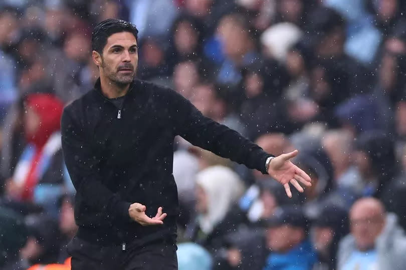 MANCHESTER, ENGLAND - SEPTEMBER 22:  Mikel Arteta manager / head coach  of Arsenal reacts after Leandro Trossard of Arsenal receives a red card for a second yellow during the Premier League match between Manchester City FC and Arsenal FC at Etihad Stadium on September 22, 2024 in Manchester, England. (Photo by Robbie Jay Barratt - AMA/Getty Images)