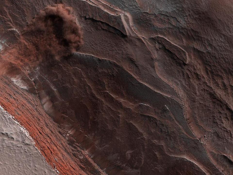 mars avalanche