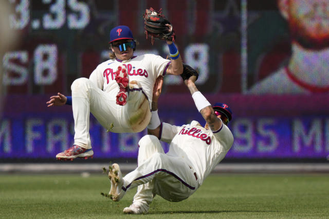 Phillies stay hot, sweep Yankees right out of Philadelphia – NBC