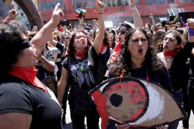 FILE PHOTO: Protest against Chile's government, while lawmakers debate and vote on an impeachment motion against President Sebastian Pinera, in Valparaiso