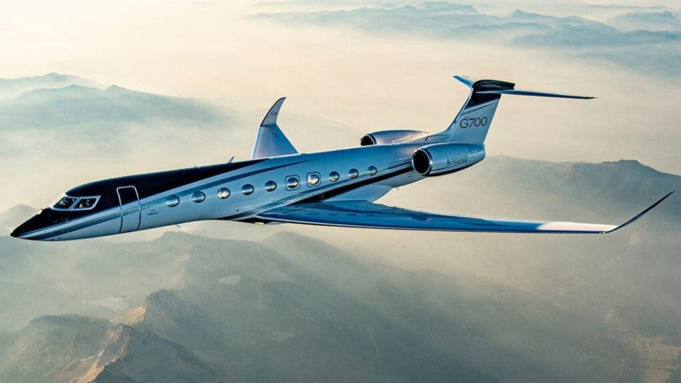 Jeff Bezos' $80M Gulfstream G700: What Does This Purchase Say About Billionaire Spending?