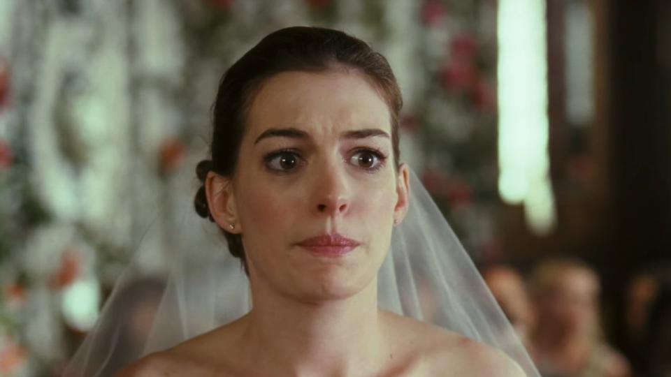 Anne Hathaway in Bride Wars