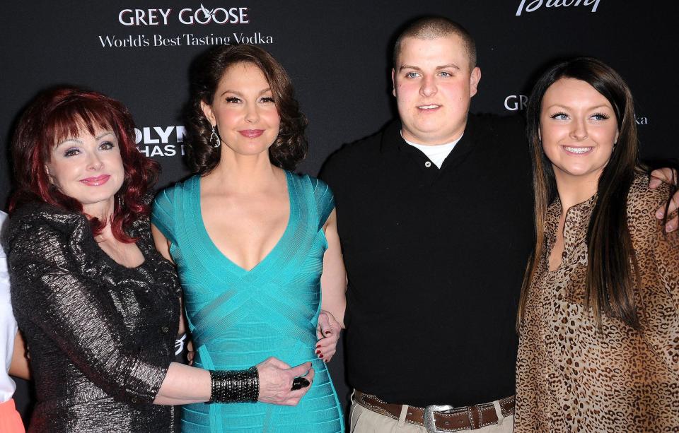 Naomi Judd, Ashley Judd, Elijah Judd and Grace Pauline Kelley at CMA Music Festival Opening Ceremonies with The Judds