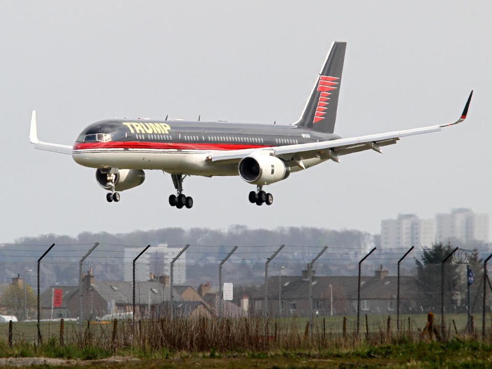 Trump's Boeing 757.