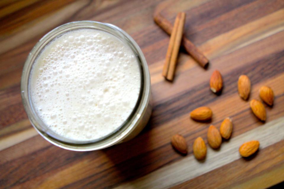 Cinnamon-Almond Shake