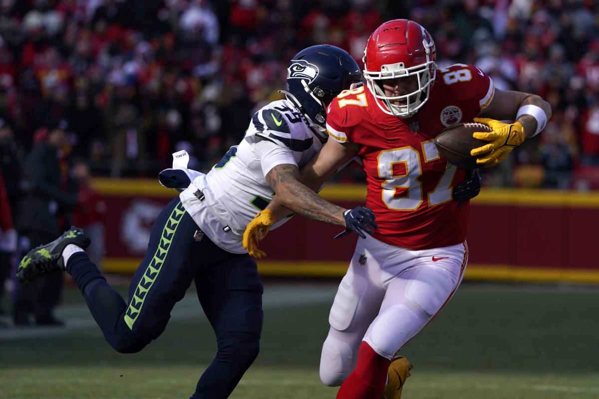 Travis Kelce le implora a su compañero de los Chiefs Chris Jones que  regrese - San Diego Union-Tribune en Español