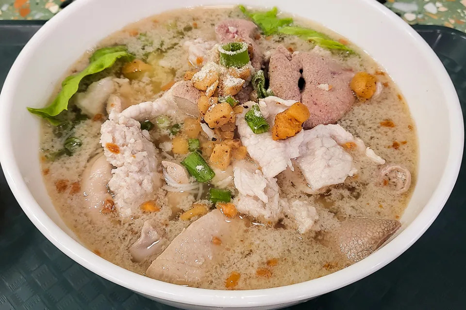 EatAlley - Uncle Beh Pork Noodle