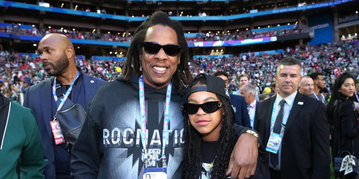 glendale, arizona february 12 l r jay z and blue ivy carter attend super bowl lvii at state farm stadium on february 12, 2023 in glendale, arizona photo by kevin mazurgetty images for roc nation