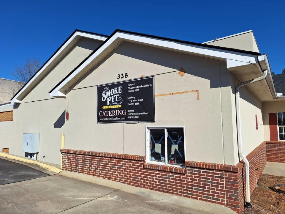 The Smoke Pit Restaurant will expand with this location in the former Sonny’s BBQ on West Plaza Drive in Mooresville, off Interstate 77 Exit 36 at Lake Norman.
