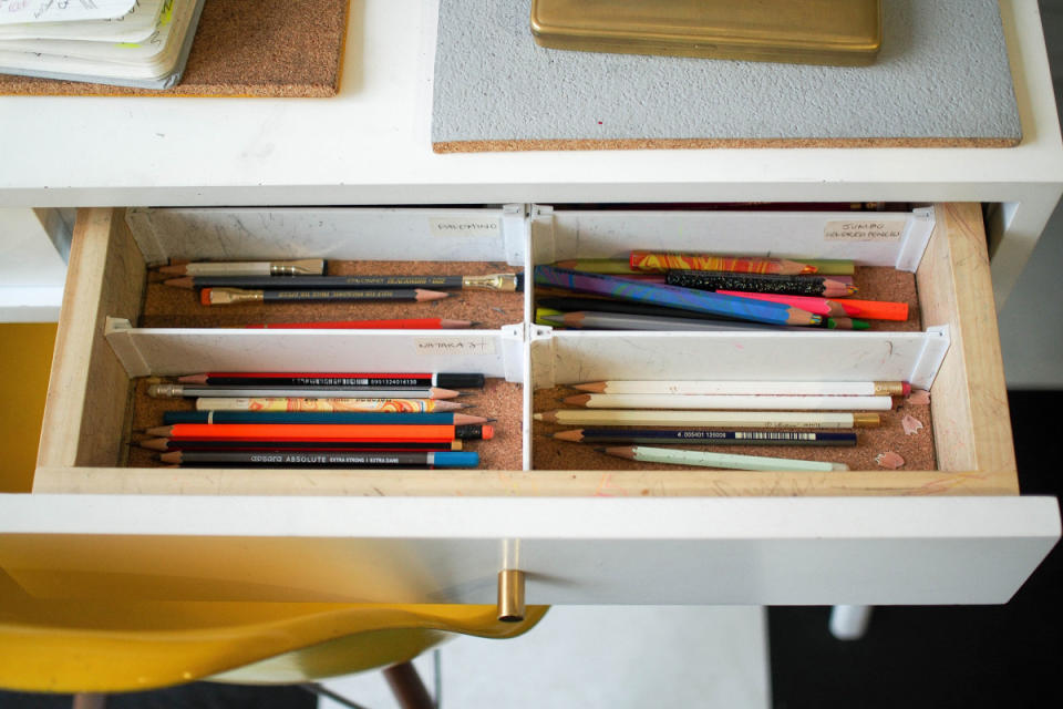 Drawer organizers create compartments in a catch-all desk drawer.<p>Photo by Mike Petrucci on Unsplash</p>