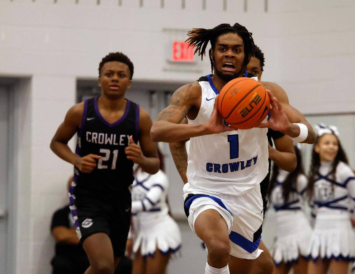 North Crowley wing KD Davis (1) is the 2023-2024 Fort Worth-area player of the Year. Bob Booth/Special to the Star-Telegram