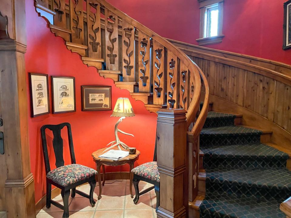 The entrance when guests first step into the Blue Boar Inn.