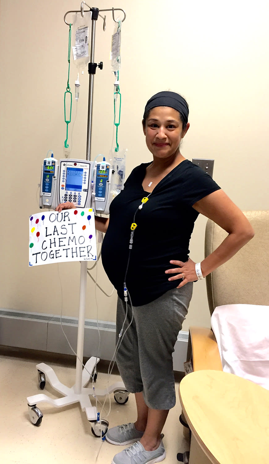 Raquel Lopez on her last round of chemotherapy while pregnant. (Photo: Courtesy of Advocate Christ Medical Center)