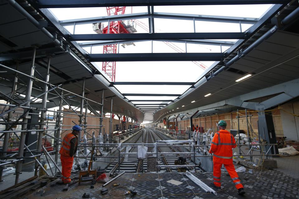 Construction work on what will eventually be the new platforms ten (left) and eleven (right) at London Bridge railway station, Southwark, London as the capital's oldest station undergoes rebuilding as part of the ï¿½6.5bn Thameslink Programme. PRESS ASSOCIATION Photo. Picture date: Monday November 24, 2014.  From Saturday 20 December 2014 to Sunday 4 January 2015 inclusive, Southern and Thameslink trains will not call at London Bridge. Also, from Monday 22 to Wednesday 24 December some Southeastern Charing Cross services will not call at London Bridge in the morning peak as work continues. Photo credit should read: Jonathan Brady/PA Wire