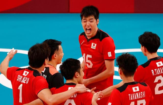 Volleyball-Japan claim first win in 29 years, Iran beat Poland in epic  clash