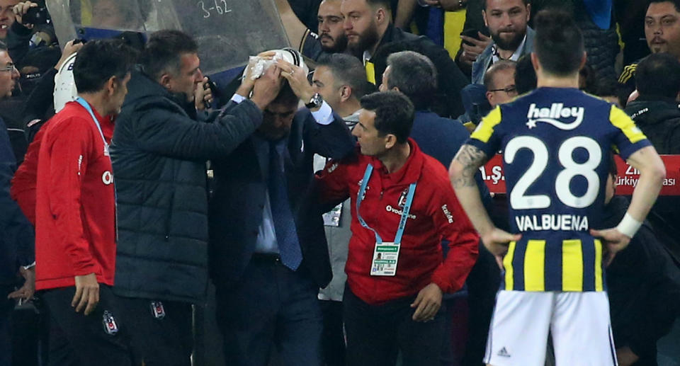 Chaos entre Fenerbahce et Besiktas