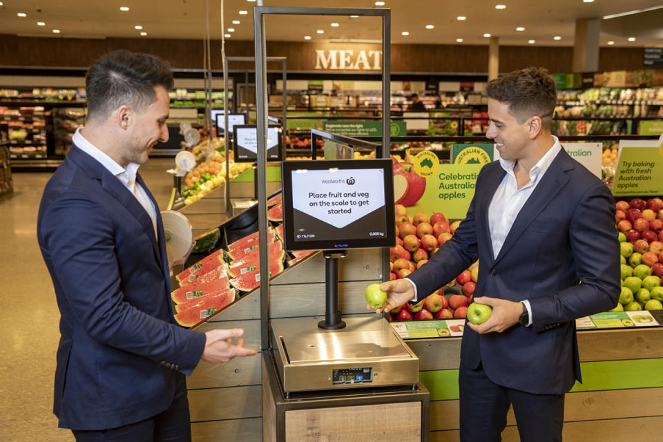 Tiliter COO Martin Karafilis (right) with Tiliter CTO Chris Sampson using scales in Woolworths fresh produce section