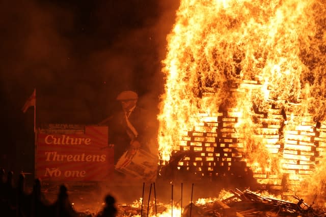 Battle of the Boyne bonfires